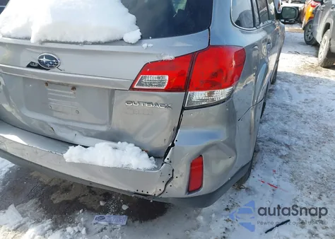 2010 Subaru Outback 2.5I Premium из США, поврежденный, VIN 4S4BRCGC4A1354093